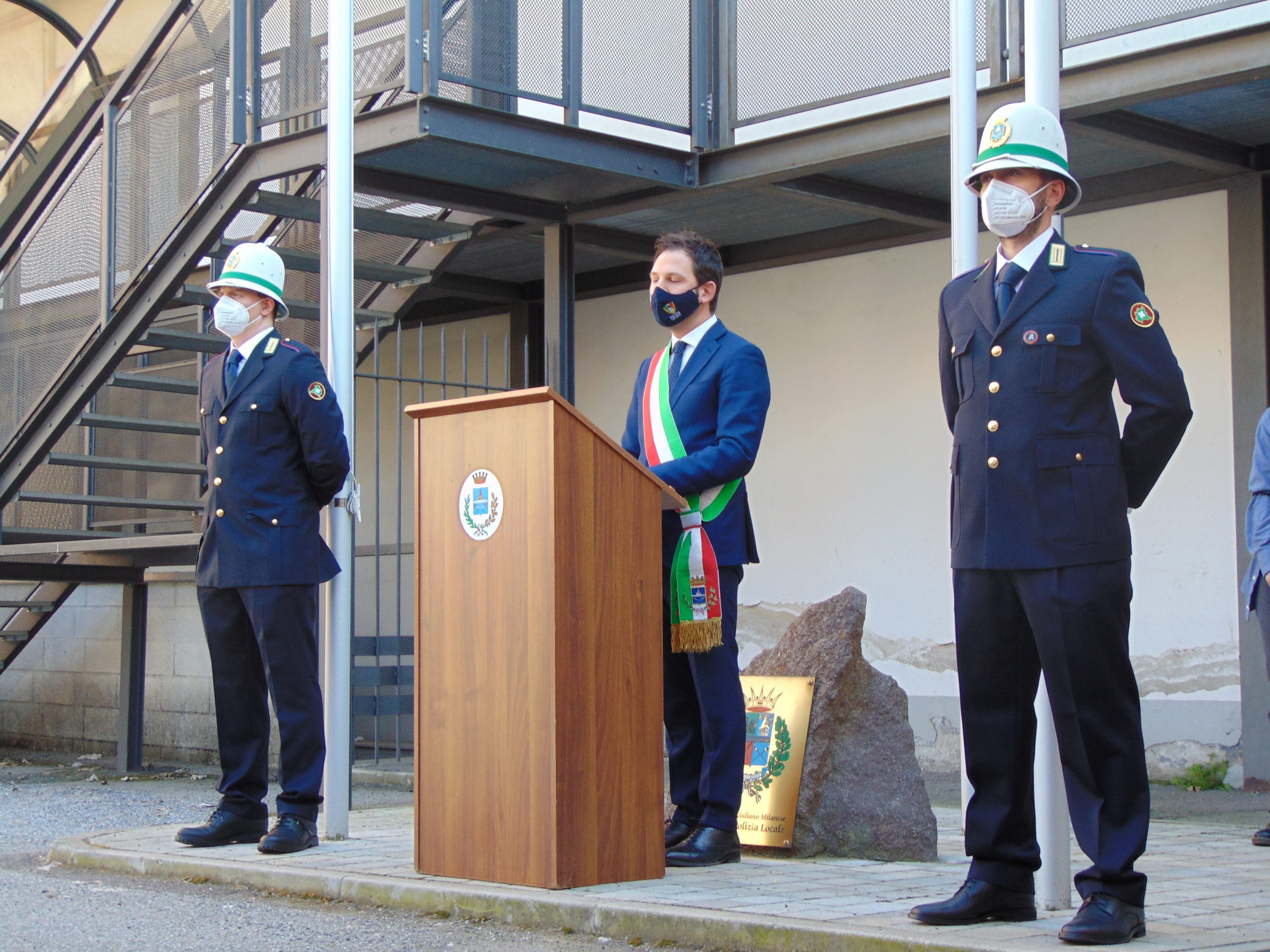 Nastrini di merito alla Polizia Locale per l’impegno contro il Covid 19